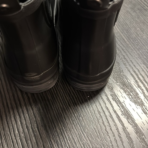 NWT🍍 Martha Stewart x Skechers Waterproof Chelsea Boots Rugged Rain 🍍SZ 7 - Picture 4 of 6